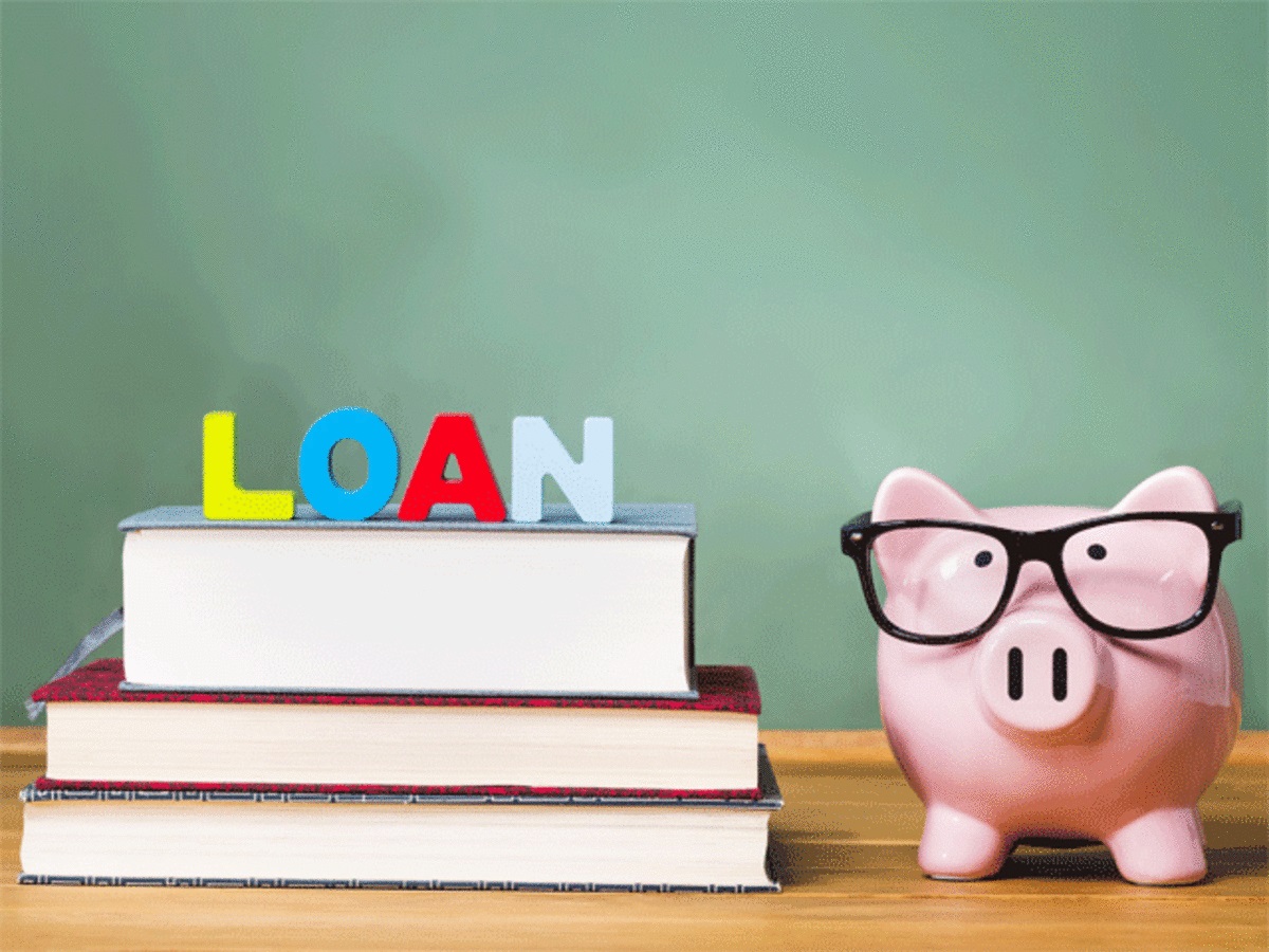 Understanding the Difference Between a Secured Loan and an Education Loan Without Collateral