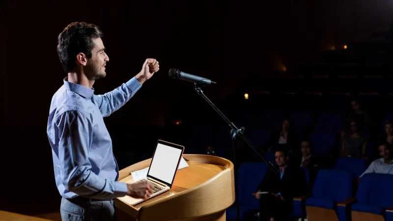 The Role of a Public Speaking Coach