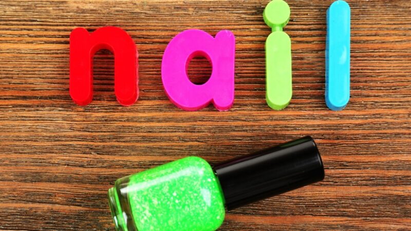 4 Things to Look for When Choosing a Nail School