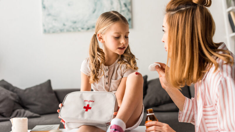 Improving Parental Preparedness: First Aid Courses for Parents Online