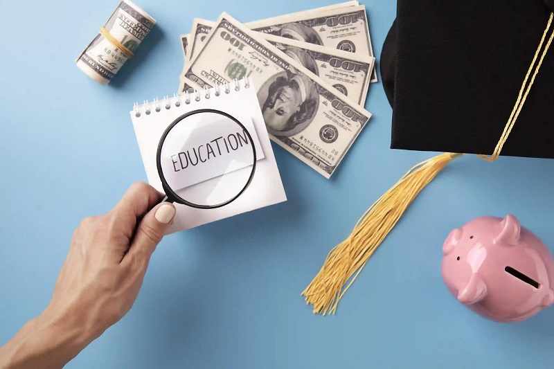 From Borrower to Budgeter: How Student Loans Can Teach You Smart Money Habits